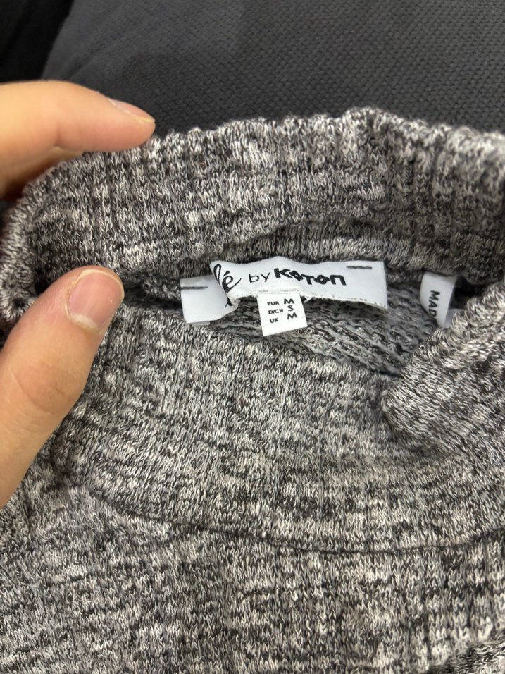 Gri Örgü Yüksek Yakalı Kadın Kazak - Görsel 4