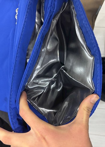 Zincir Detaylı Parlak Mavi Kadın Çanta - Görsel 6