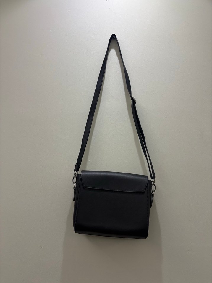 Siyah Deri Kadın Omuz Çantası - Görsel 4