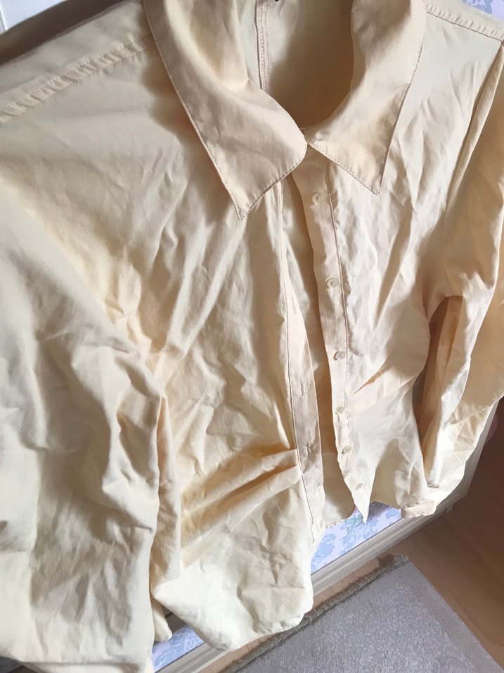 Sarı Düğmeli Keten Kadın Gömlek - Görsel 2