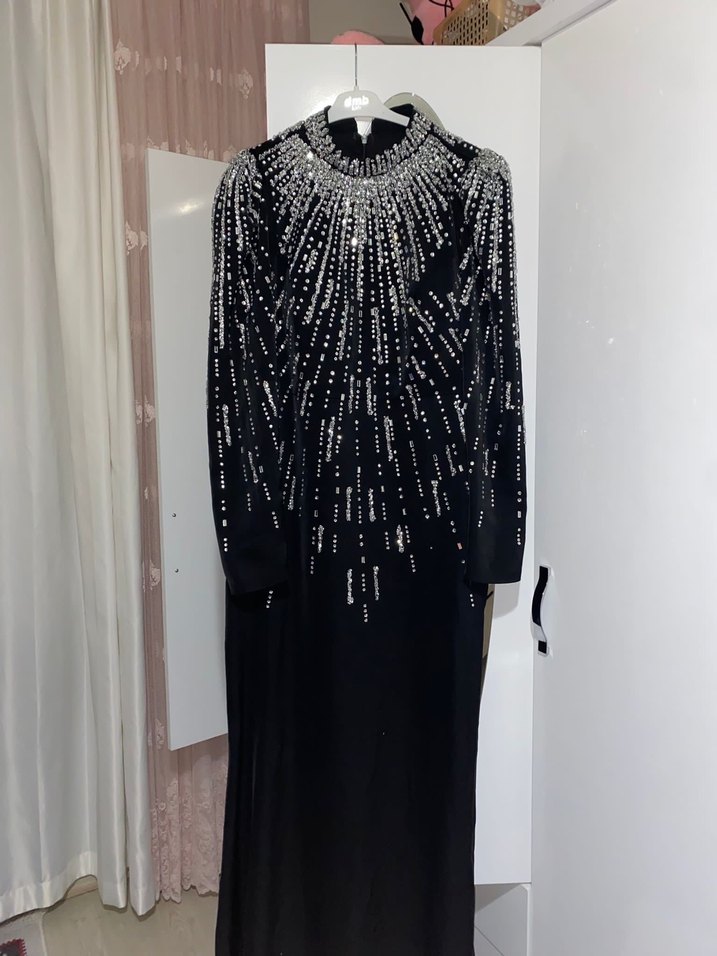 Uzun Siyah Payetli Kadın Abiye Elbise - Görsel 3