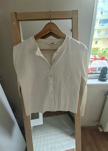 Beyaz V Yaka Kadın Hırka - Görsel 3