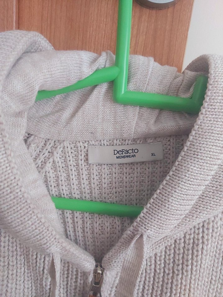 ERKEK BEJ RENGİ KAPİSONLU HIRKA - Görsel 3