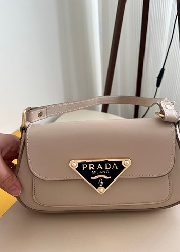  Beden Bej Deri Prada Kadın Omuz Çantası