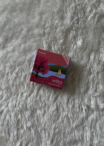 Benefit Willa WANDERful World Mini- Pudra Allik