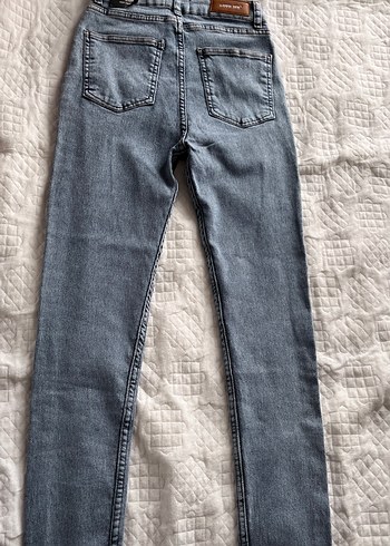 Mavi Düğmeli Normal Boy Kadın Kot Pantolon ve Siyah kot Pantolon - Görsel 4