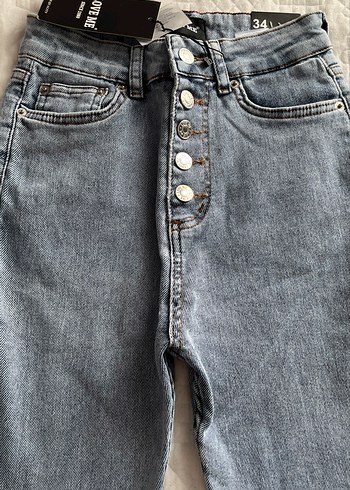 Mavi Düğmeli Normal Boy Kadın Kot Pantolon ve Siyah kot Pantolon - Görsel 3