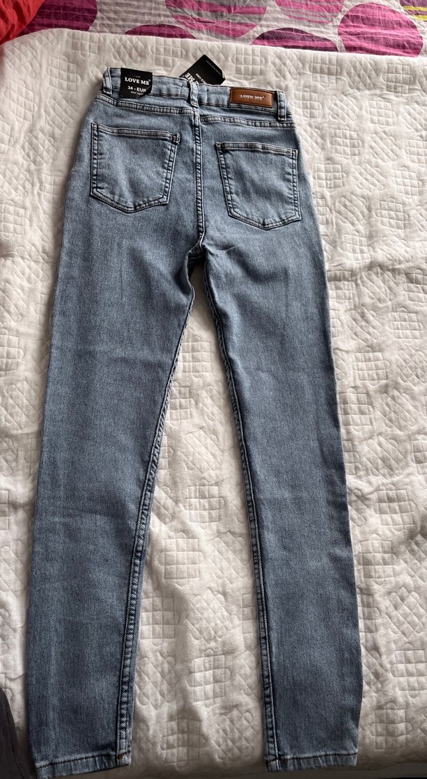 Mavi Düğmeli Normal Boy Kadın Kot Pantolon ve Siyah kot Pantolon - Görsel 4