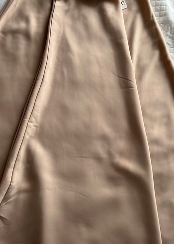 Bej Uzun Saten Etek - Görsel 3