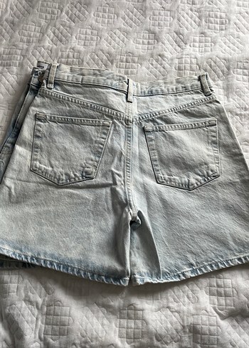 Düğmeli Açık Mavi Midi Denim Şort - Görsel 2