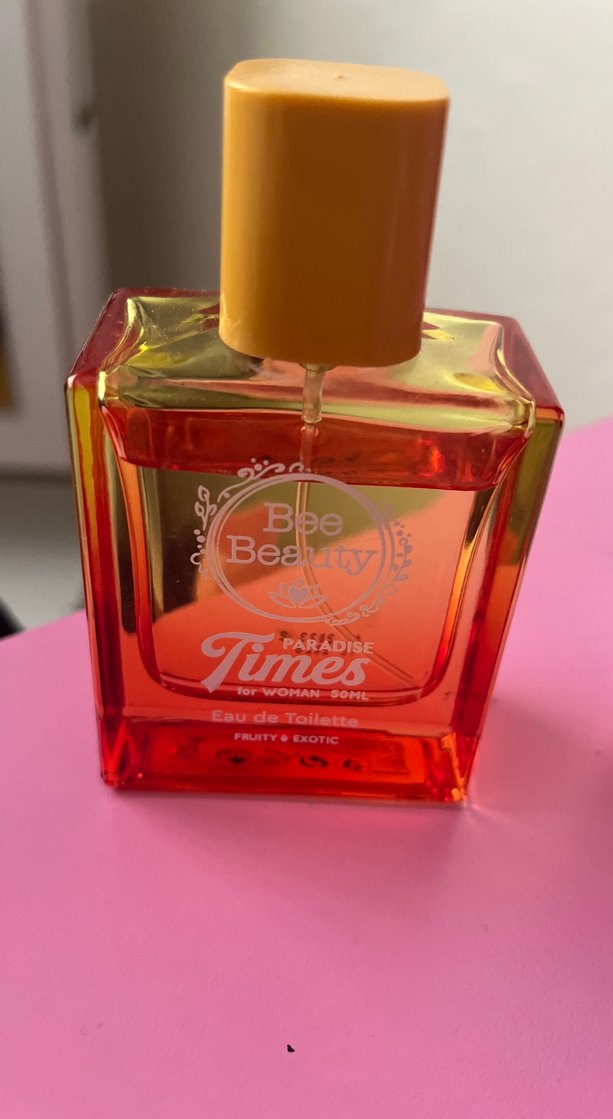 Kadın Parfümü Times ve Bee Beauty Seti - Görsel 2