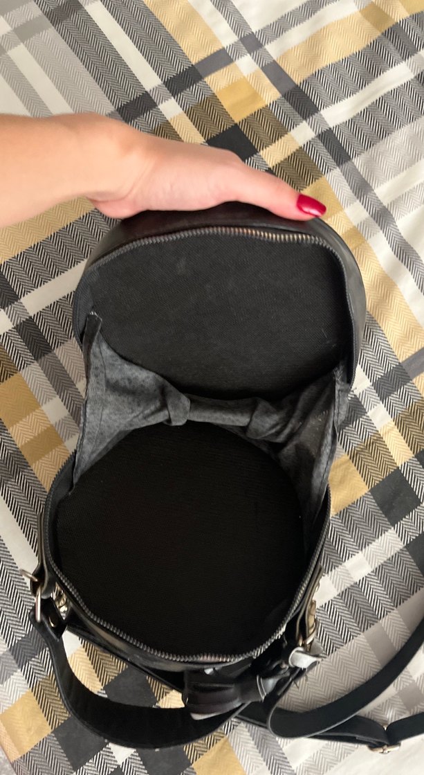 Siyah Deri Püsküllü Yuvarlak Kadın Çanta - Görsel 4