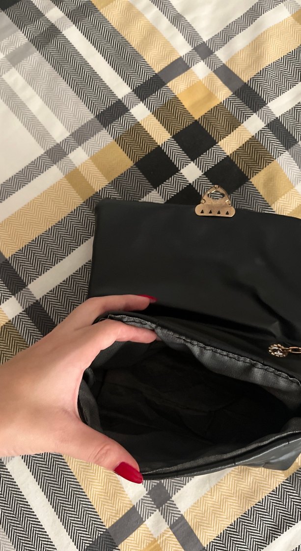 Kare Desenli Siyah Deri Kadın Çanta - Görsel 3