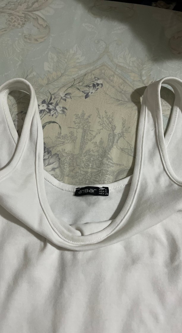 Beyaz Kolsuz Basic Kadın Atlet - Görsel 2