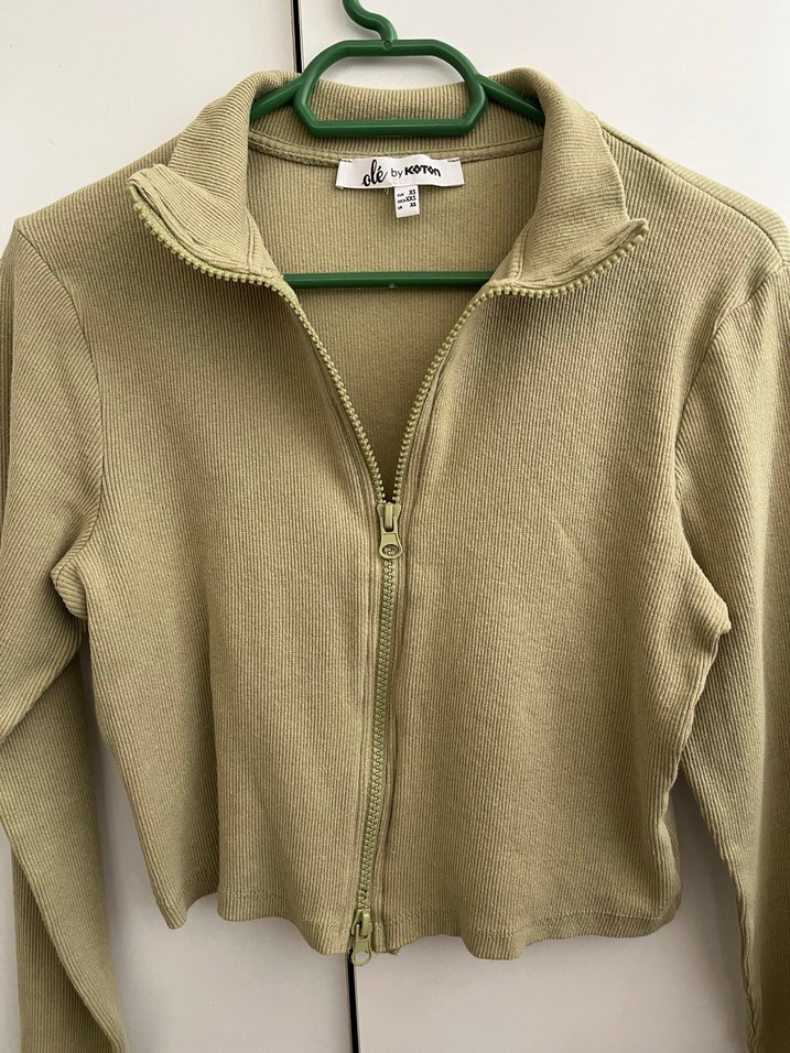 Bej Fermuarlı Yüksek Yakalı Kadın Kazak - Görsel 4