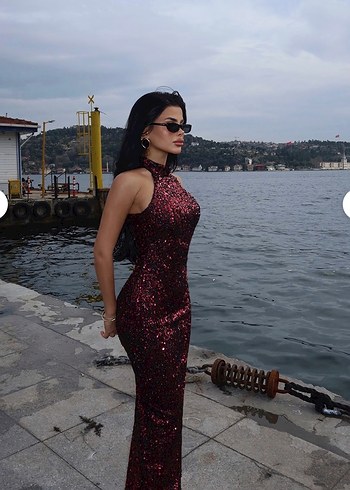 Bordo Parlak Simli Uzun Sırt Dekolteli Elbise - Görsel 2
