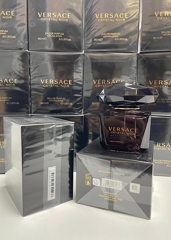 Versace Crystal Noir Kadın Parfümü 90 ml