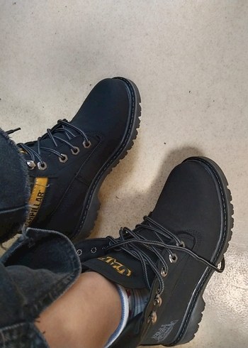 Cat marka siyah bağcıklı kadın bot - Görsel 2