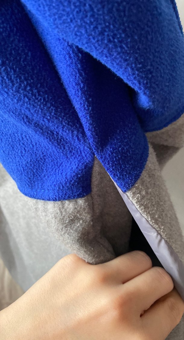 Gri Mavi Blok Renkli Fermuarlı Midi Kaban - Görsel 4