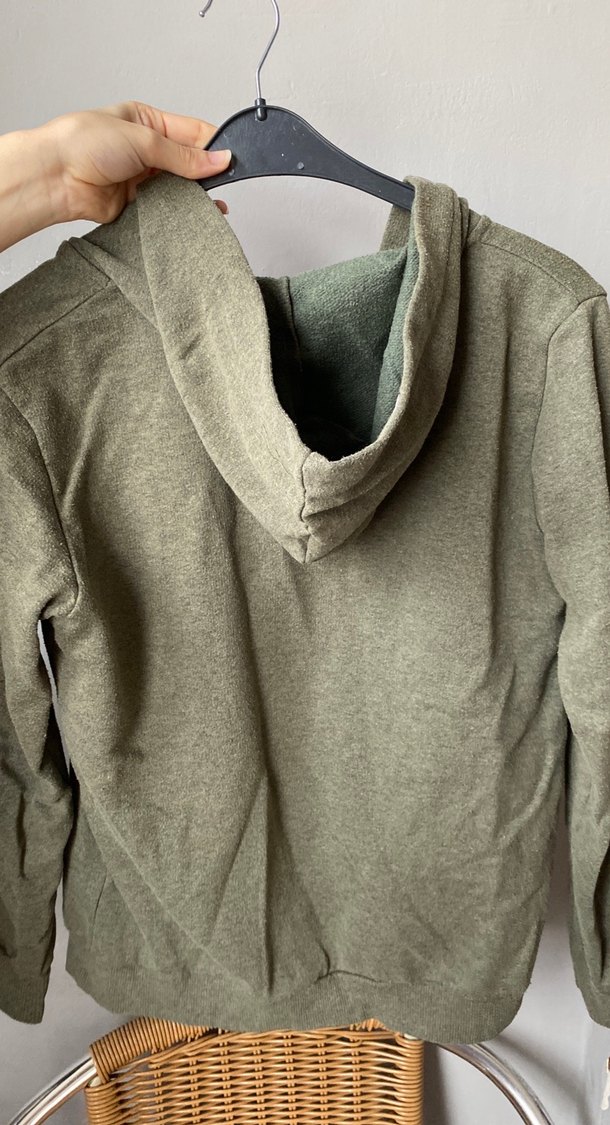 Hafif Haki Kapüşonlu Fermuarlı Hırka - Görsel 3