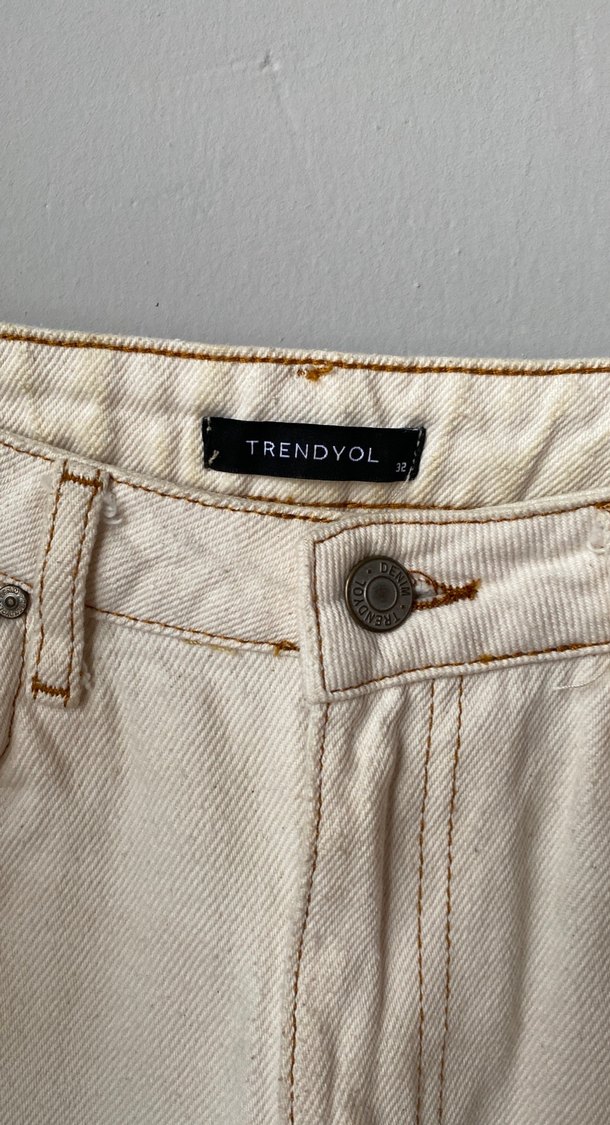 Beyaz Pamuklu Rahat Kesim Kot Pantolon - Görsel 3