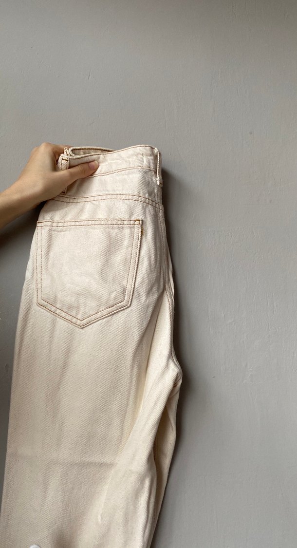 Beyaz Pamuklu Rahat Kesim Kot Pantolon - Görsel 4