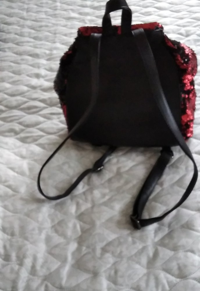 Kırmızı Bağcıklı Kadın Sırt Çantası - Görsel 2