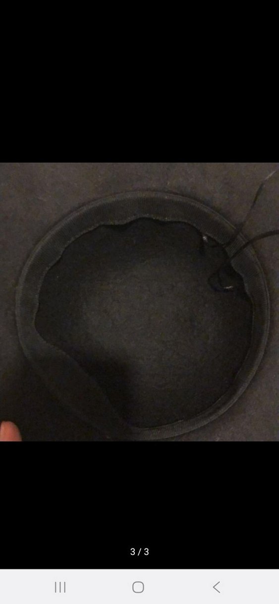 Siyah Keçe Kumaştan Tokalı Kadın Şapka - Görsel 3