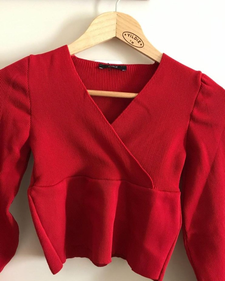 Kırmızı Triko V Yaka Kazak - Görsel 2