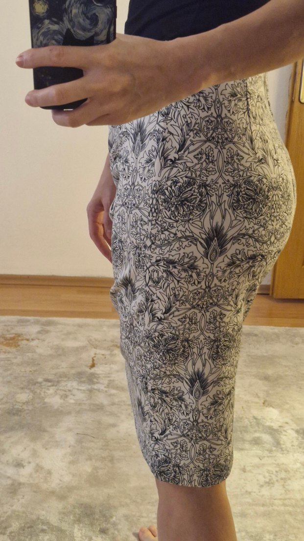 MANGO Beyaz üzerine siyah desenli Kalem Etek - Görsel 2