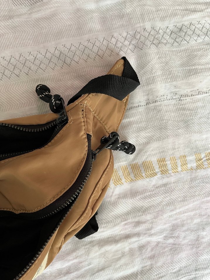 Bej Kemerli Kadın Bel Çantası - Görsel 3