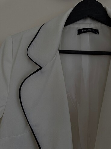 s Beden beyaz Renk Beyaz kemerli kullanışlı blazer ceket