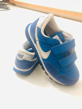 Nike çocuk spor ayakkabısı