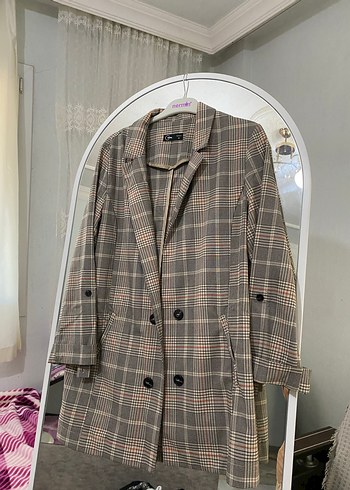 Düğmeli Ekose Desenli Kadın Blazer