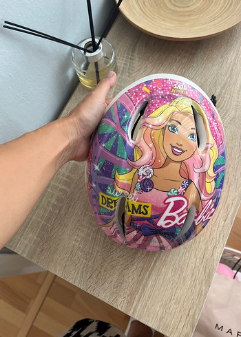  Beden Renkli Barbie Desenli Elastik Kız Kaskı