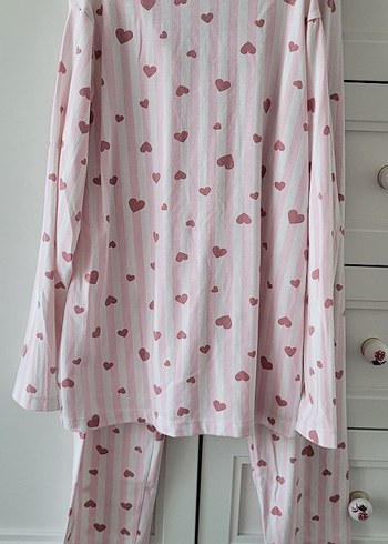 Pembe Kalp Desenli Uzun Kollu Pijama Takımı - Görsel 3