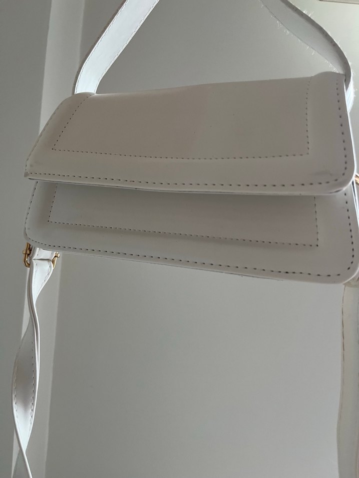 Beyaz Deri Kemerli Kadın Çanta - Görsel 3