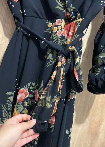 Bohem Siyah Çiçekli Uzun Elbise - Görsel 4