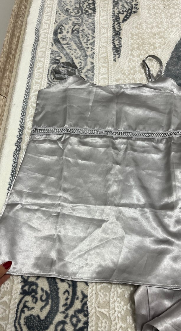 Gri Saten İp Askılı Kadın Pijama Takımı - Görsel 3