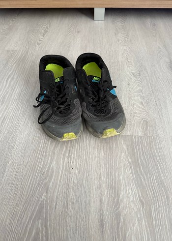 Nike spor ayakkabı