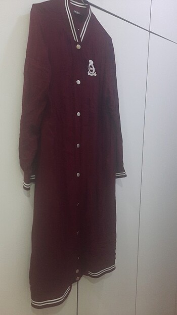 44 Beden bordo Renk Bordo renk kolları lastikli spor giyim
