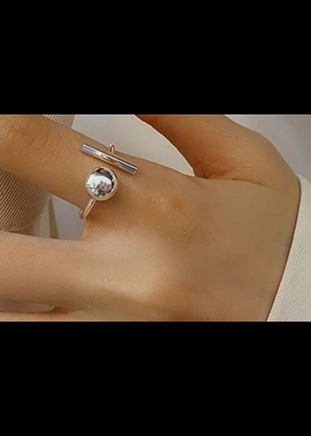 Gri Minimalist Boncuklu Kadın Yüzük