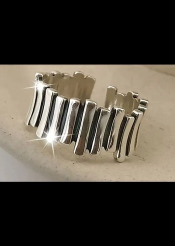 Diğer Beyaz Zebra Desenli Pileli Kadın Yüzük