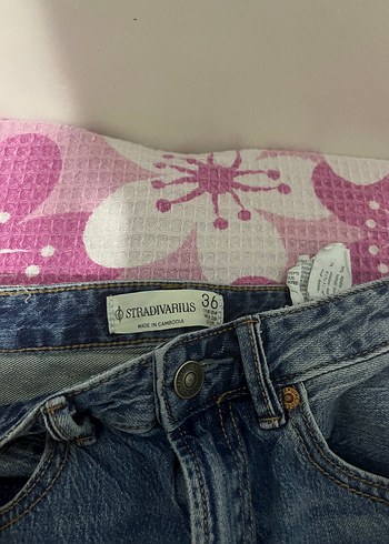 36 Beden kahverengi Renk Stradivarius D92 jean hiç giyilmedi 36 beden