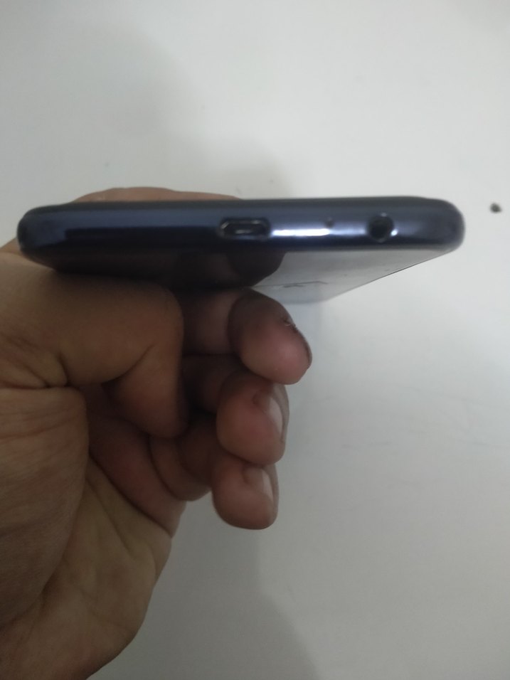 Siyah Samsung Android Telefon j4 plus - Görsel 4