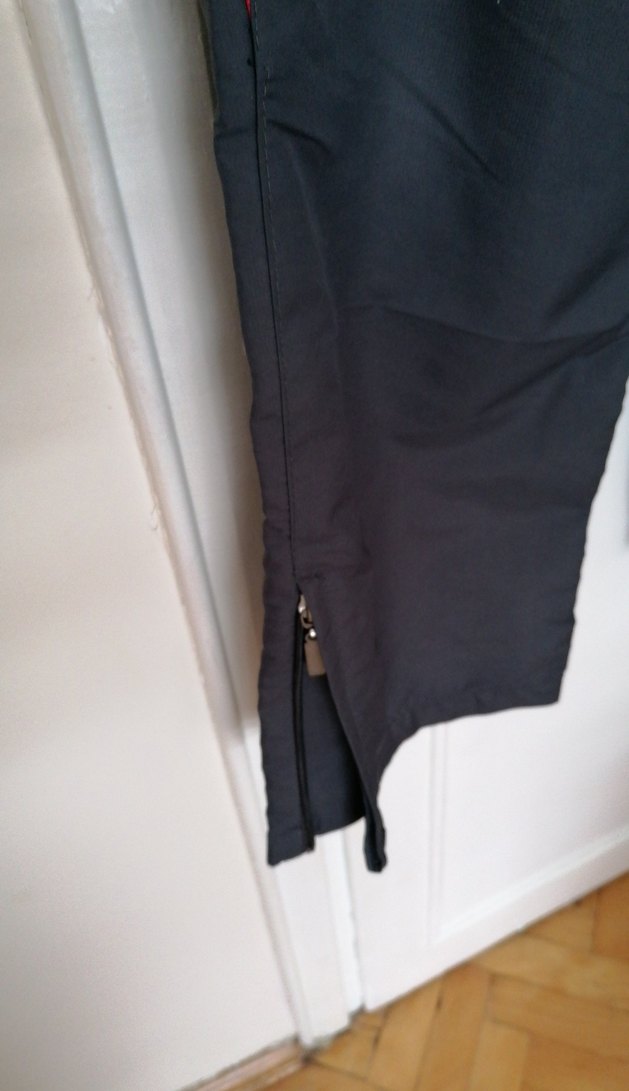 Gri renkte astarlı kullanışlı yeni gibi alt eşofman - Görsel 2