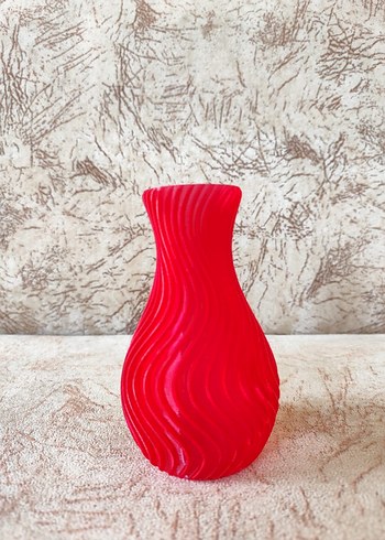 Kıvrımlı Kırmızı Vazo - Görsel 2