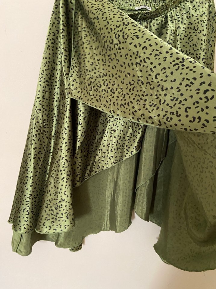 Yeşil Saten Leopar  Etek - Görsel 3
