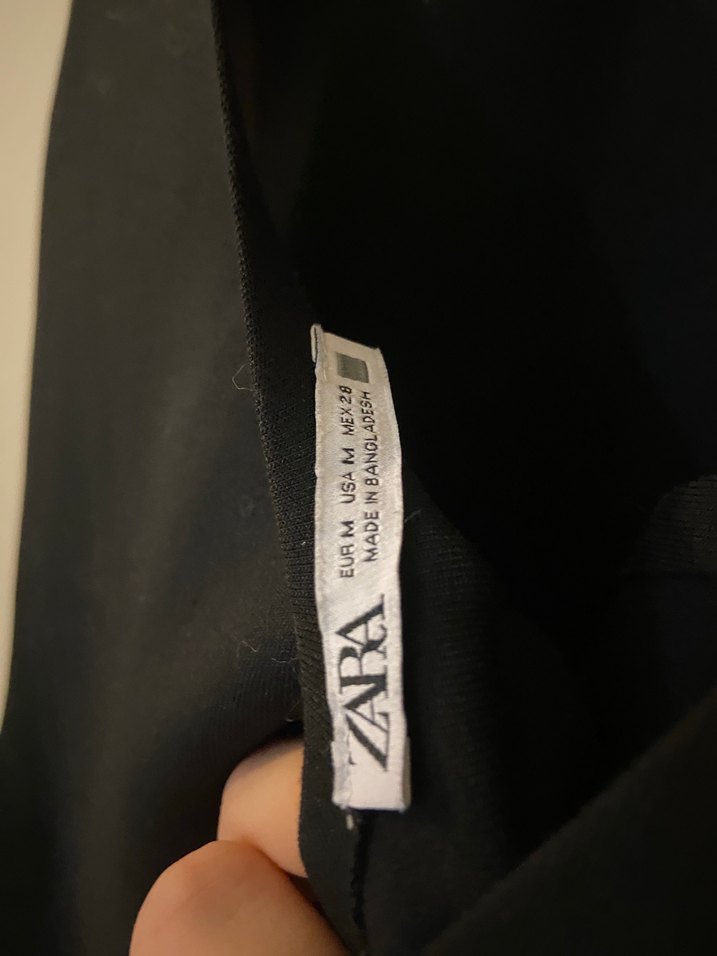 Sırt Dekolteli Zara Bluz - Görsel 4