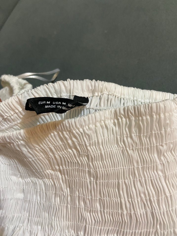 Zara Saten Volanlı Straplez Crop Bluz - Görsel 4